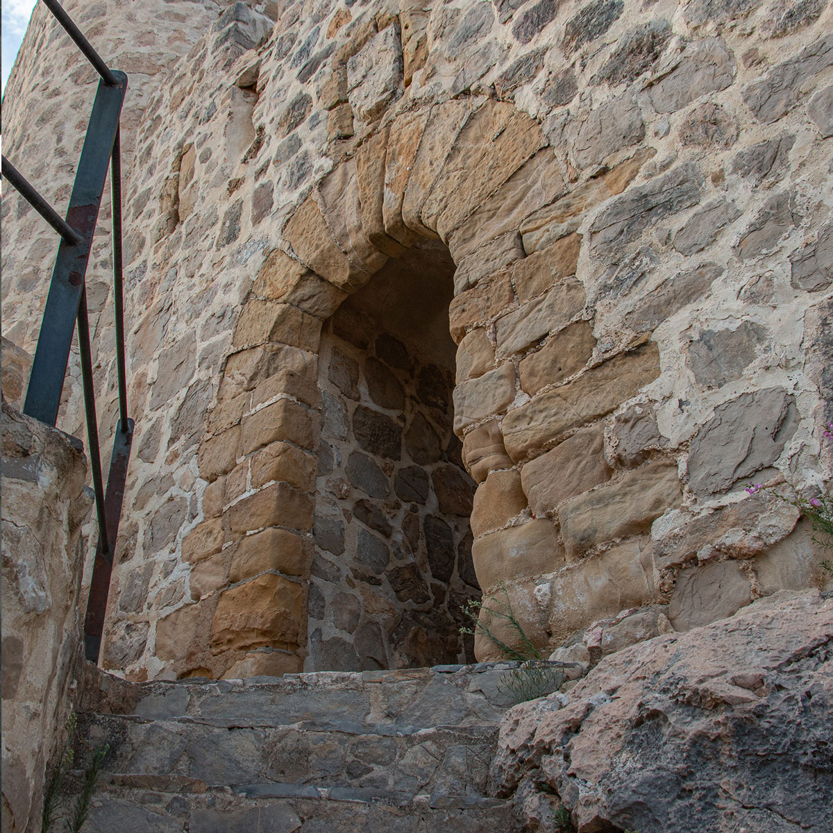 Puerta de acceso a la fortaleza